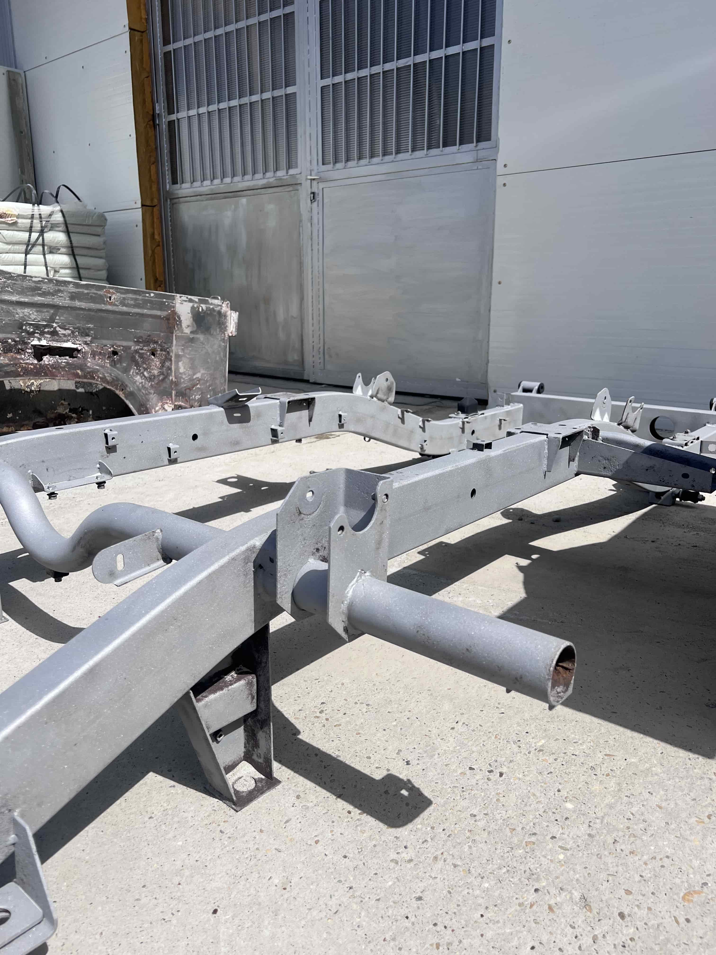 Alváz szemcseszórása