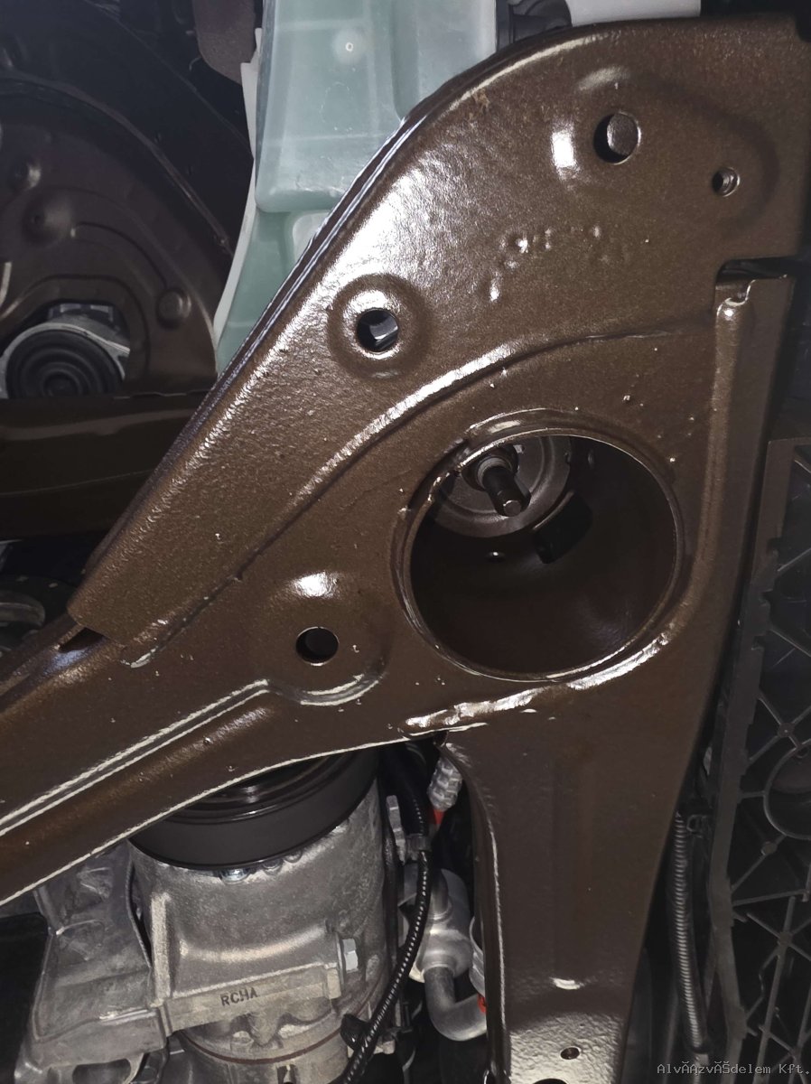 Bal első lengőkar alvázvédelem